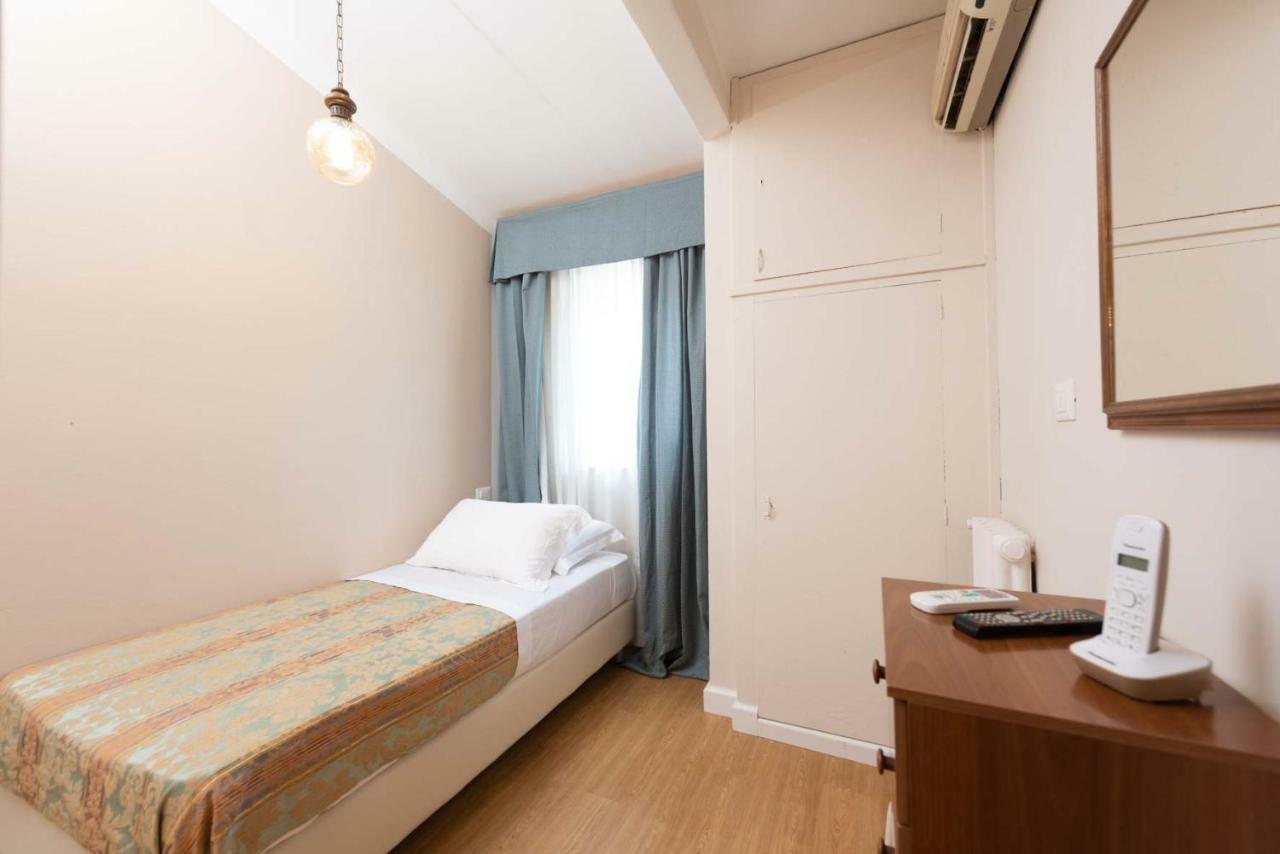 Hotel La Pace Viareggio Dış mekan fotoğraf
